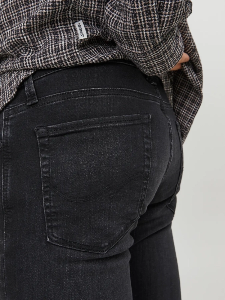  BLACK DENIM