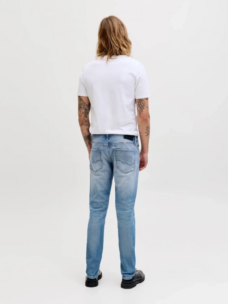  BLUE DENIM