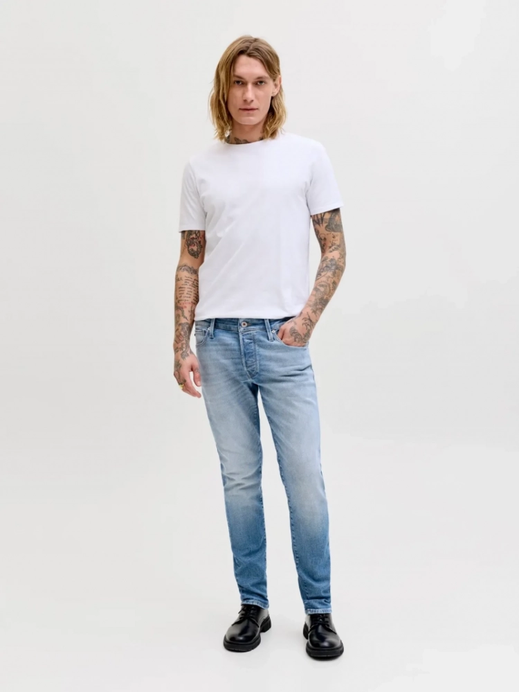  BLUE DENIM