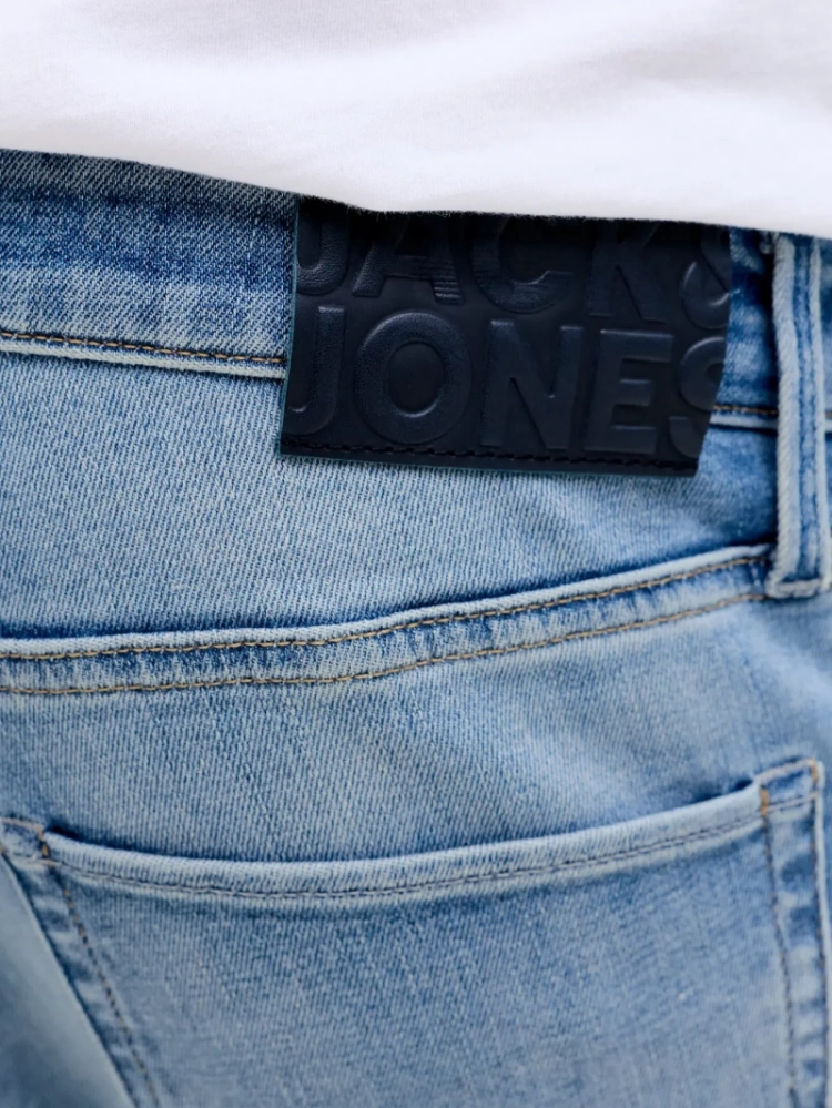  BLUE DENIM